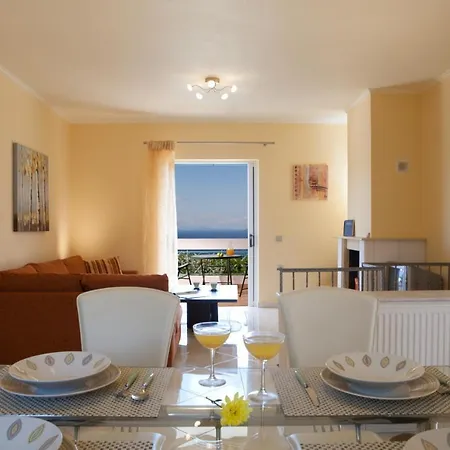 Pantheon & Danae Luxury *