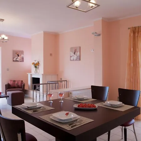 Pantheon & Danae Luxury Sývota