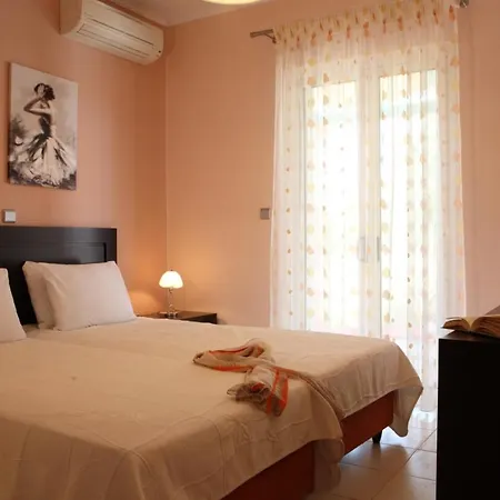 Pantheon & Danae Luxury Villa Sývota