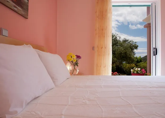Pantheon & Danae Luxury Villa