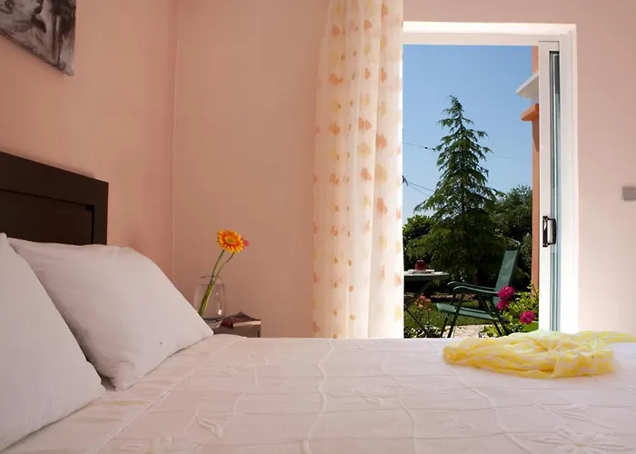 Pantheon & Danae Luxury * Sivota